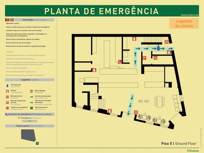 Planta de emergência horizontal de piso, com legendas e instruções gerais de segurança (verticais) em português e inglês